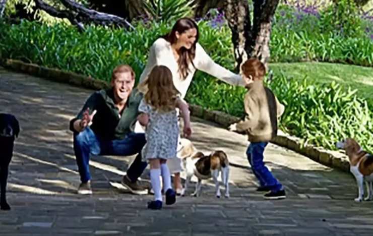 Harry e Meghan con figli