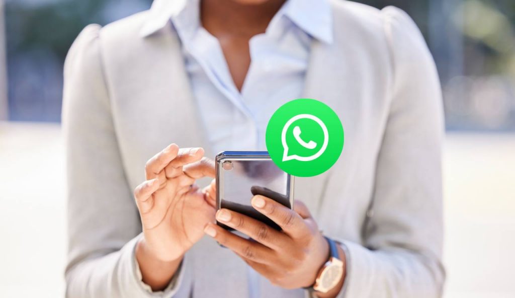 WhatsApp, attiva la modalità invisibile I Spia gli utenti senza farti scoprire: ecco i passaggi da seguire