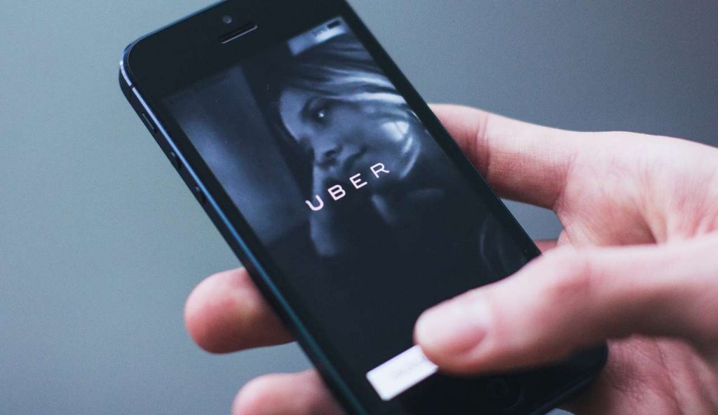 Uber, richiedi un passaggio senza usare il cellulare I E’ la soluzione che può salvarti la vita